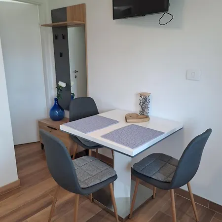 Mvm Apartment With Terrace Izola Exterior photo